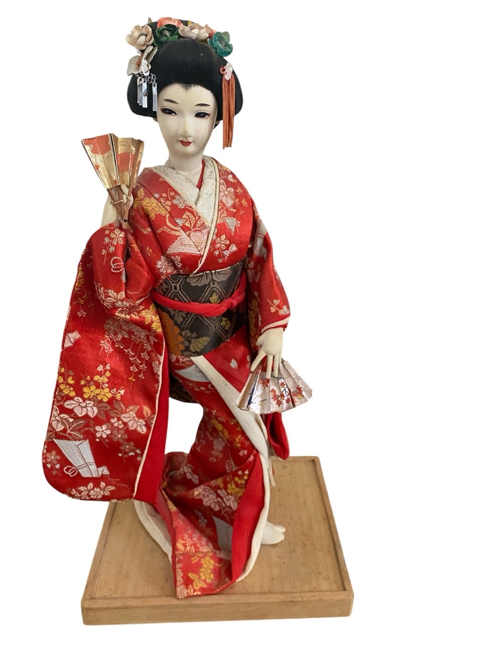 Vintage Japanese Geisha Doll 16.5” Oyama Ningyo Red Silk Brocade Kimono w/ Fans